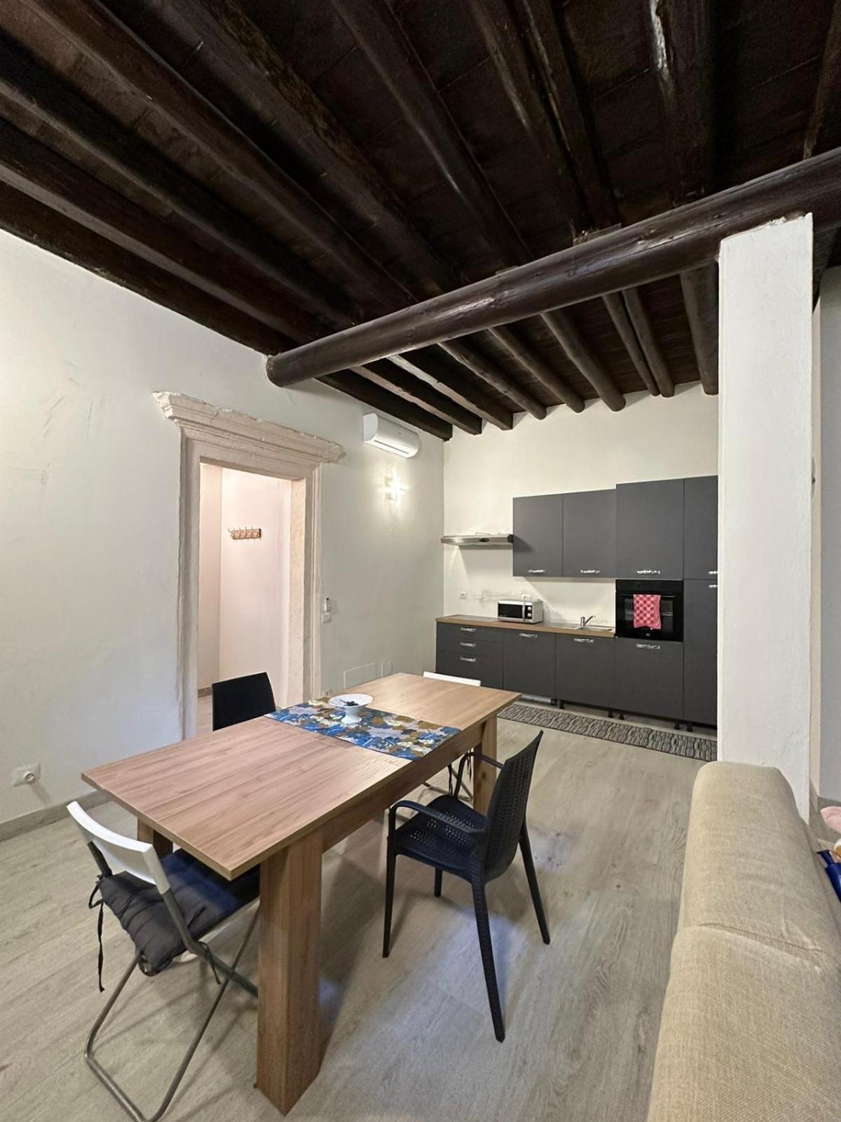 Al Campanile Apartment Verona Exterior photo